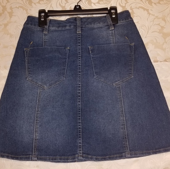 Denim Button-down Mini Skirt - Picture 5 of 7